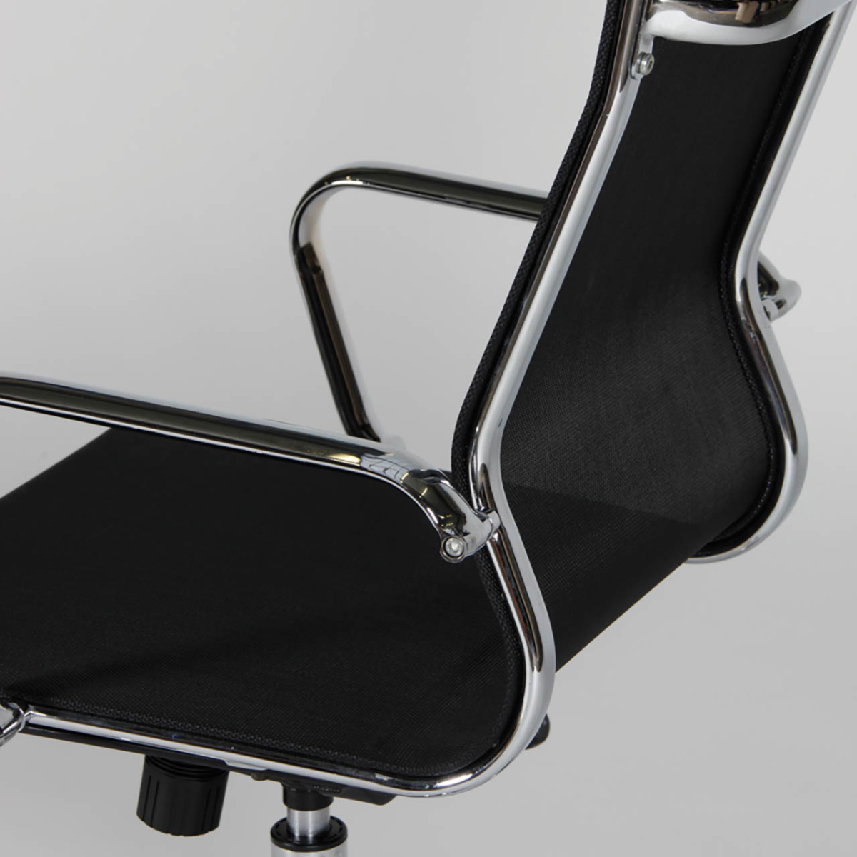 Fauteuil manager City vue 3/4 arrière.