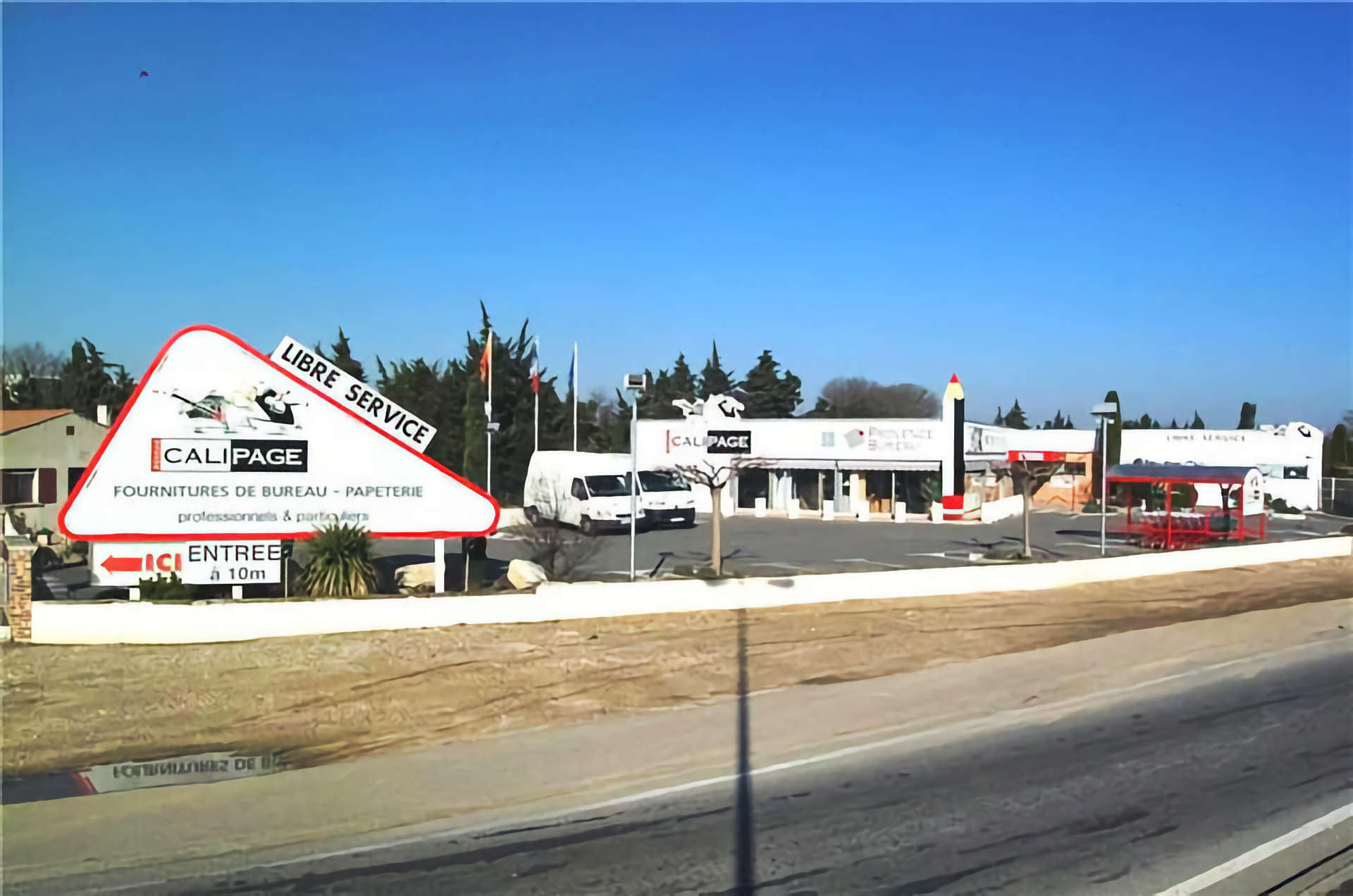Le magasin OFFICE LAND en 2005