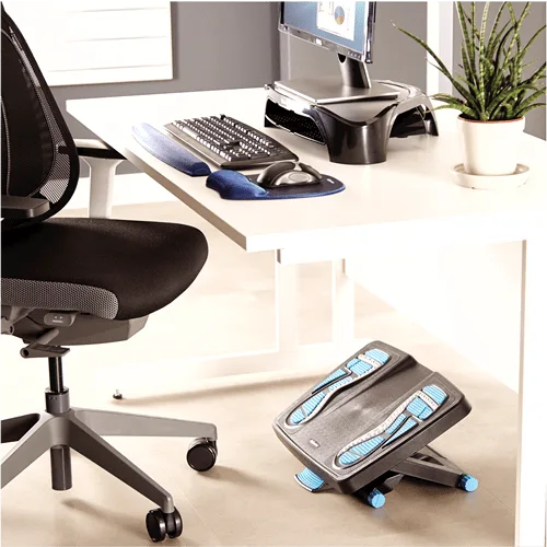 Repose-Pieds Énergisant Fellowes – en situation sous un bureau